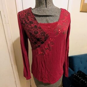 Women's Floral Long Sleeve V-Neck Top - Red